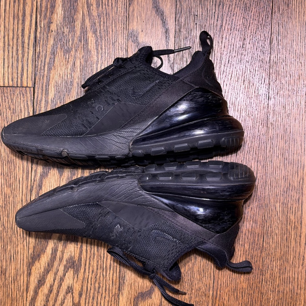 Nike Air Max 270 Triple Black Sneakers - Picture 5 of 6